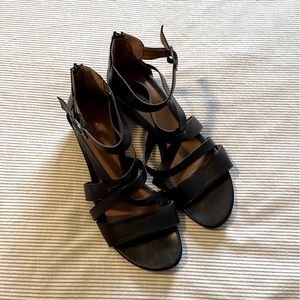 Sofft eurosoft ankle strap black sandals. Size 10